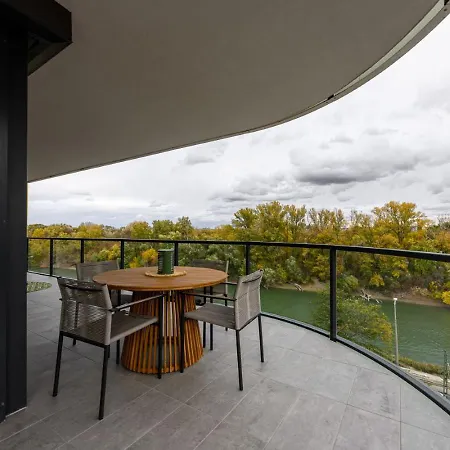 Opensky Terrace With Free Parking Apartment *