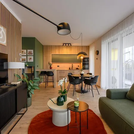 Opensky Terrace With Free Parking *
