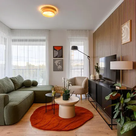 Opensky Terrace With Free Parking *
